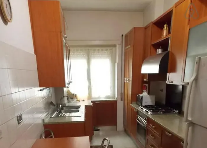 Acomodação com café da manhã  Anastasio Ii 3*